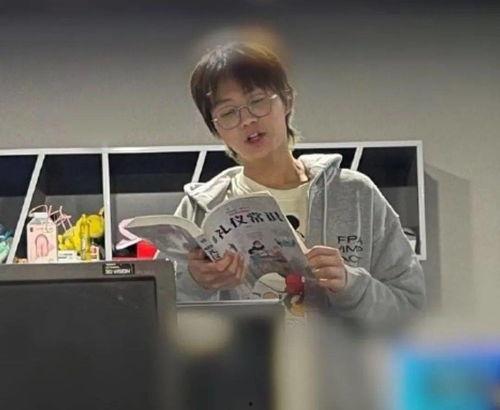 小乐和刘磊爆料视频大全,揭秘娱乐圈幕后真相 第2张 小乐和刘磊爆料视频大全,揭秘娱乐圈幕后真相 第2张