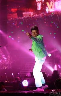 羽泉唱歌爆料视频大全,唱歌背后的故事与感动瞬间 第3张 羽泉唱歌爆料视频大全,唱歌背后的故事与感动瞬间 第3张